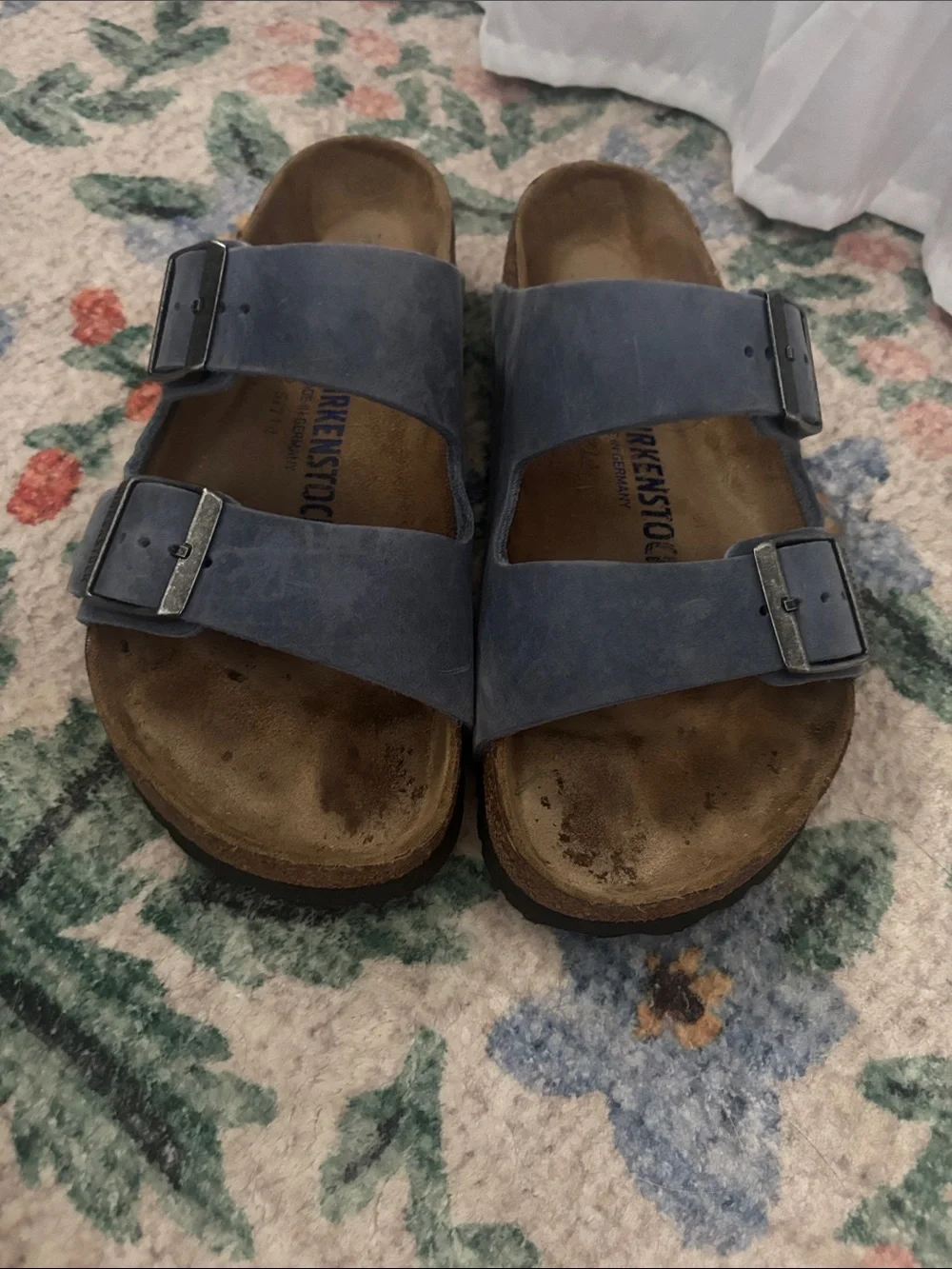 EUC Birkenstock Arizona 38